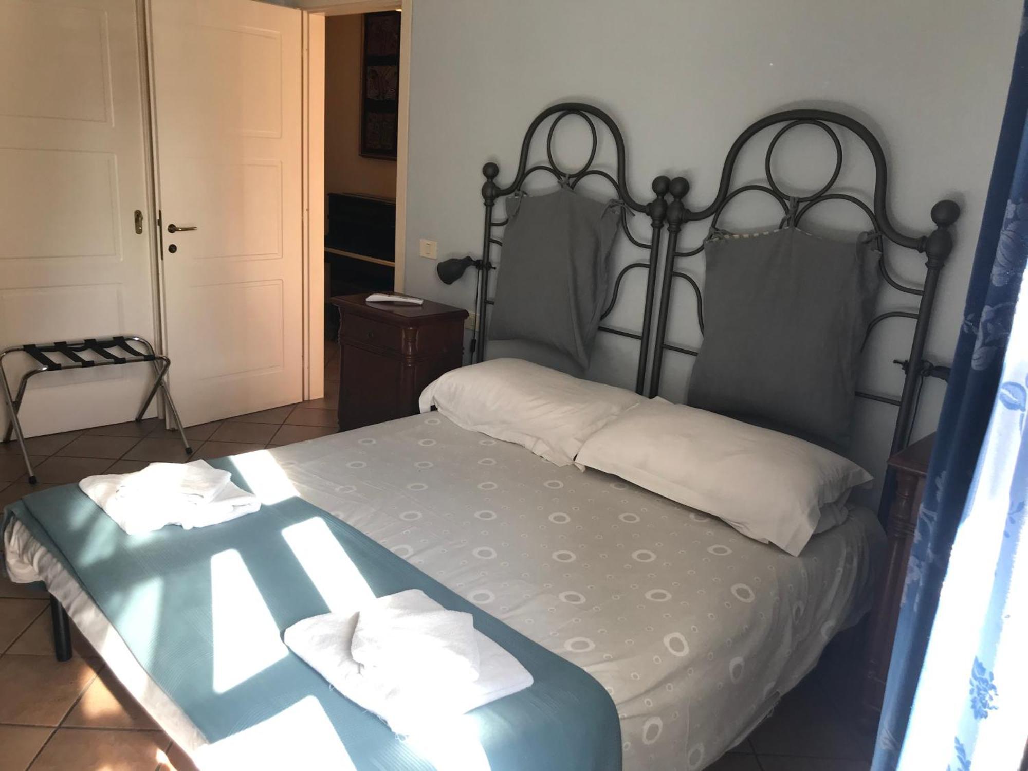 Numero 3 Otel Cagliari Dış mekan fotoğraf
