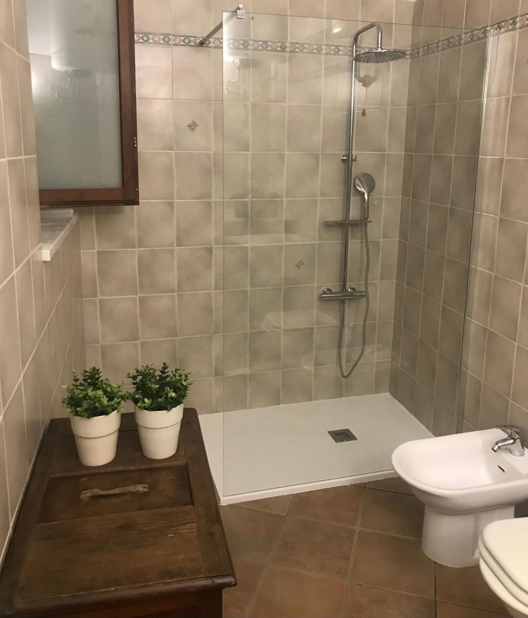 Numero 3 Otel Cagliari Dış mekan fotoğraf